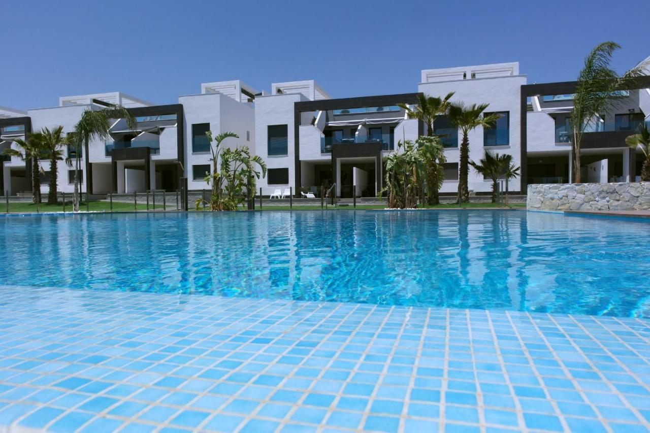 تورّيفيِخا Oasis Beach IX المظهر الخارجي الصورة