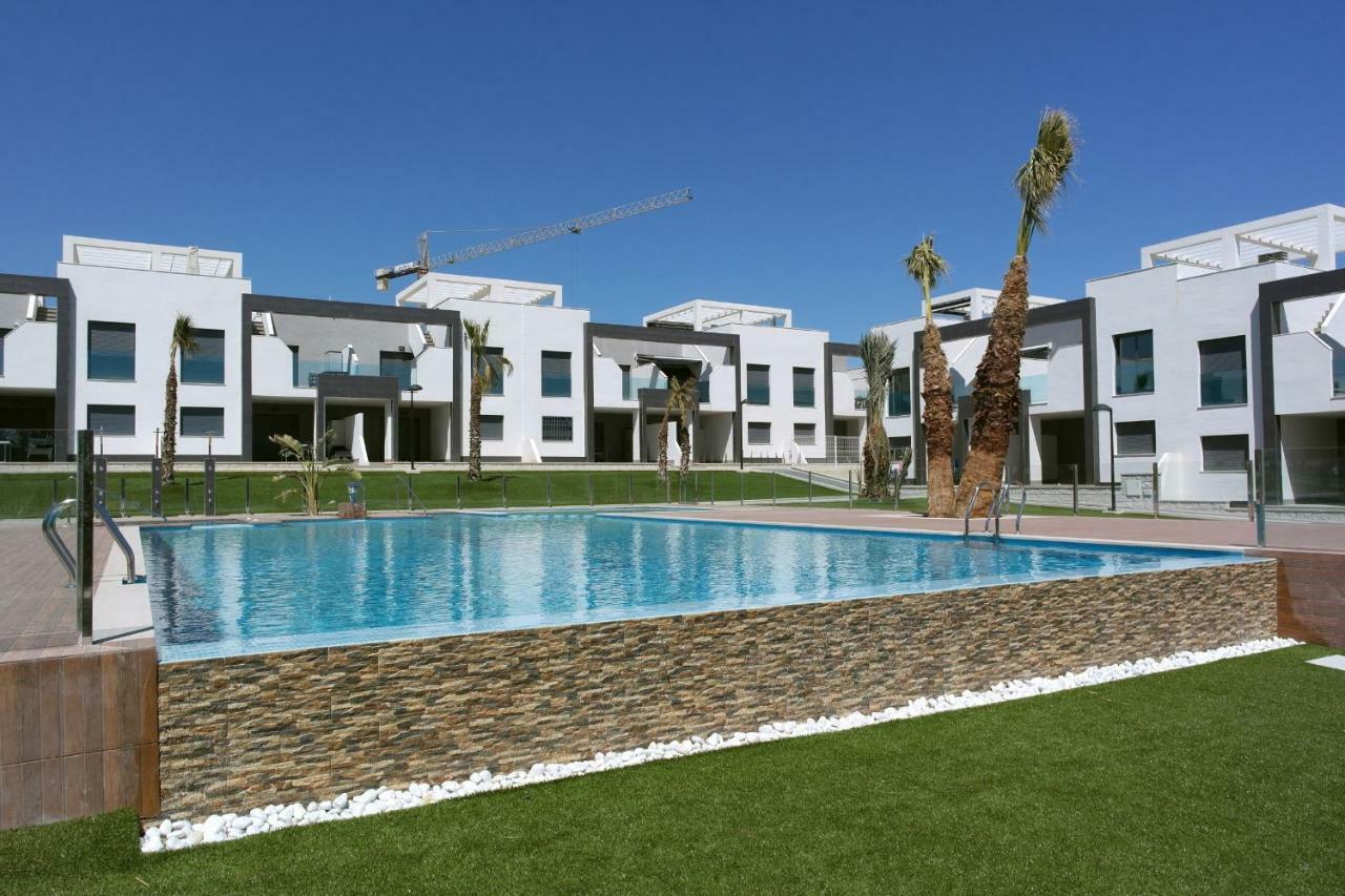 تورّيفيِخا Oasis Beach IX المظهر الخارجي الصورة